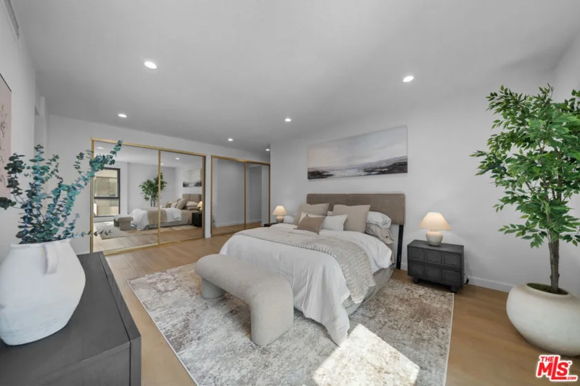 4477 Wilshire Boulevard #308 photo 26