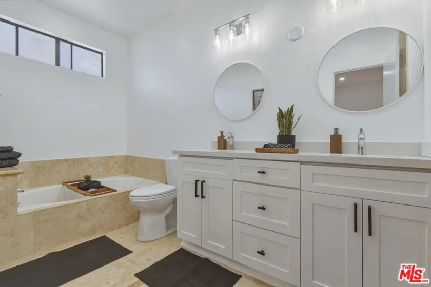 4707 Willis Avenue #206 photo 43