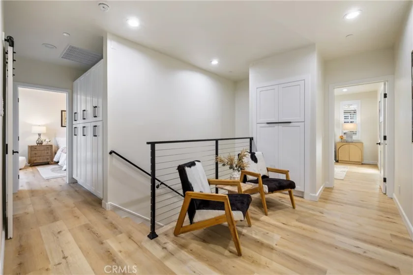 1649 N Lake Avenue #1 photo 28