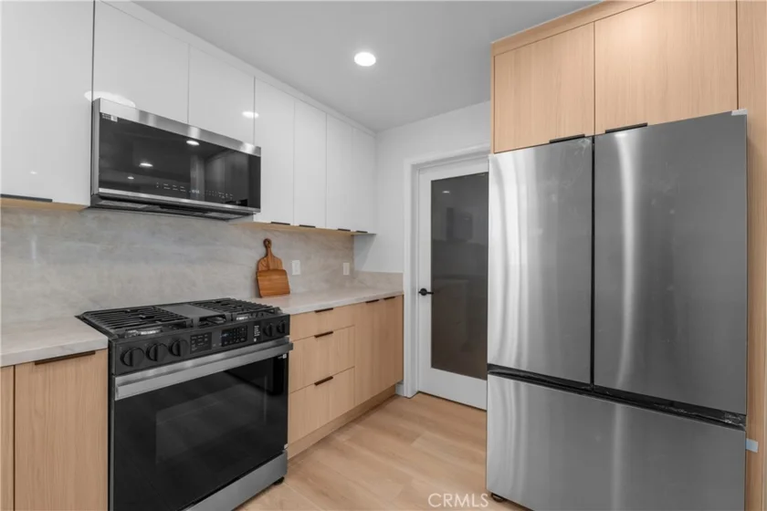 13440 Moorpark Street #101 photo 11