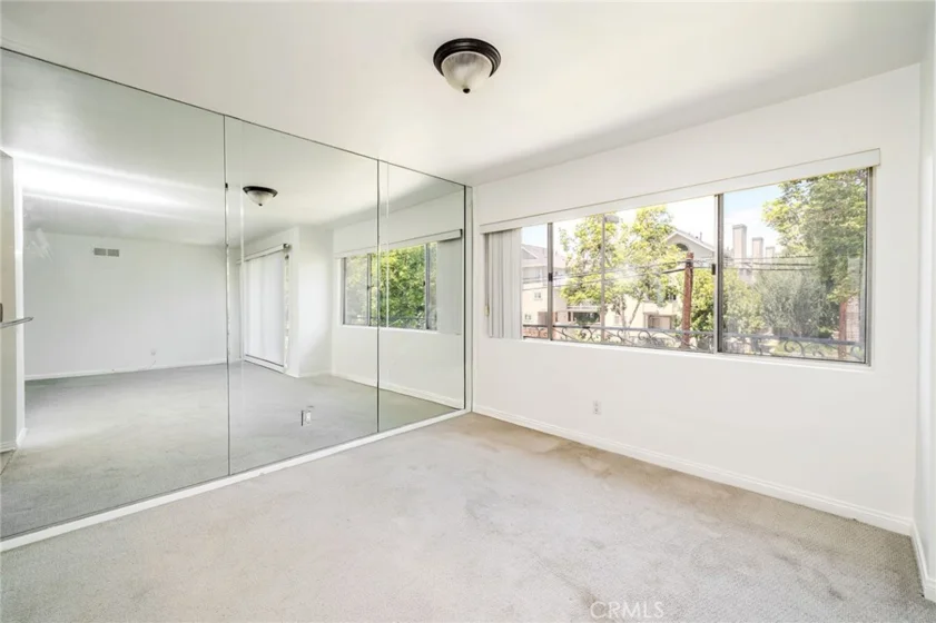 972 E California #202 photo 9