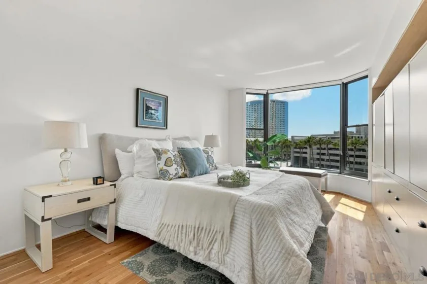 500 W Harbor Drive #504 photo 24
