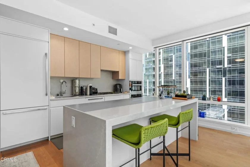 877 Francisco Street #1506 photo 39