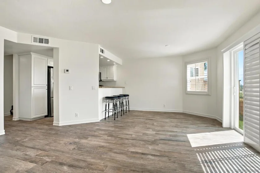 555 Eaton Street #G photo 4