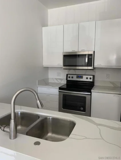 8320 Regents Road #2P photo 9