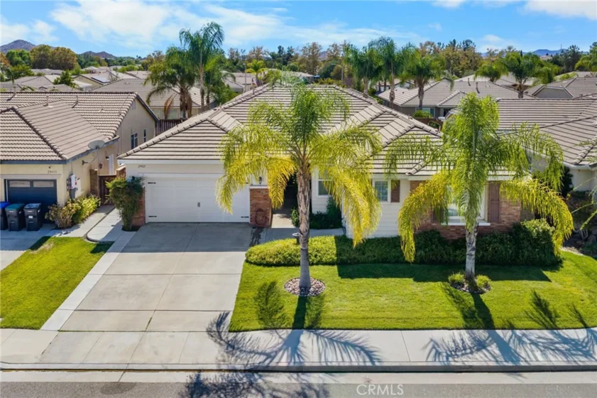 29421 Lake Hills photo 1