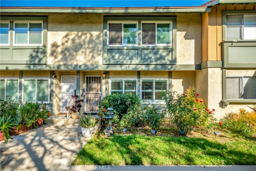 6641 Wilbur Avenue #3 photo 2