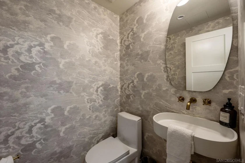2124 San Clemente Street photo 6
