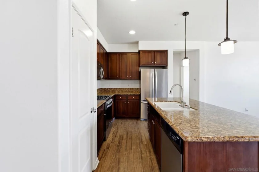 1541 El Prado Street #1 photo 29