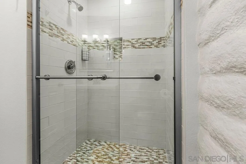 2544 Navarra Drive #12 photo 22