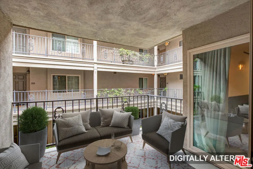 439 N Doheny Drive #204 photo 10