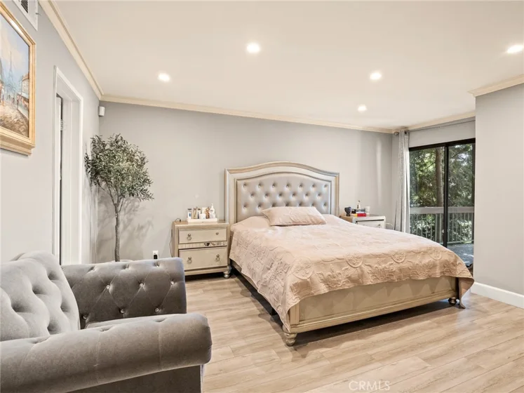 301 N Belmont Street #105 photo 8