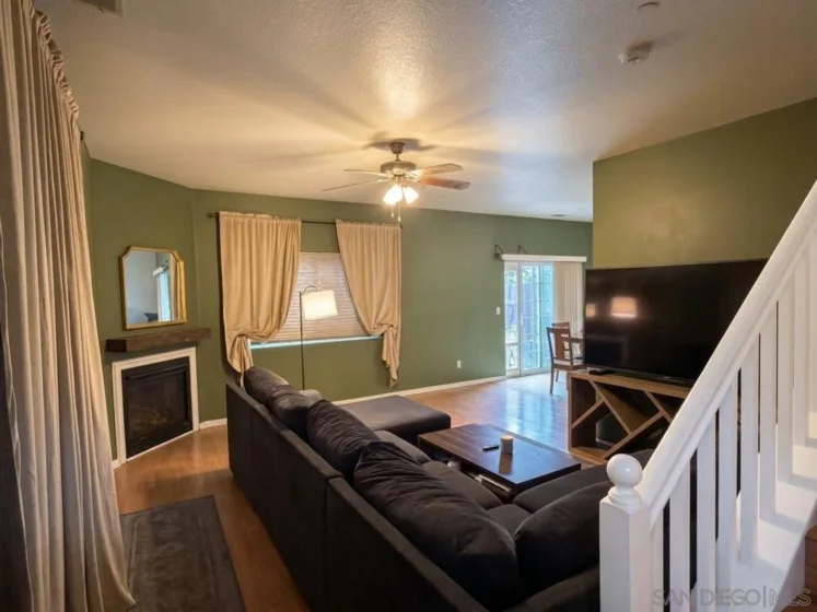 453 Calle Elegante photo 4