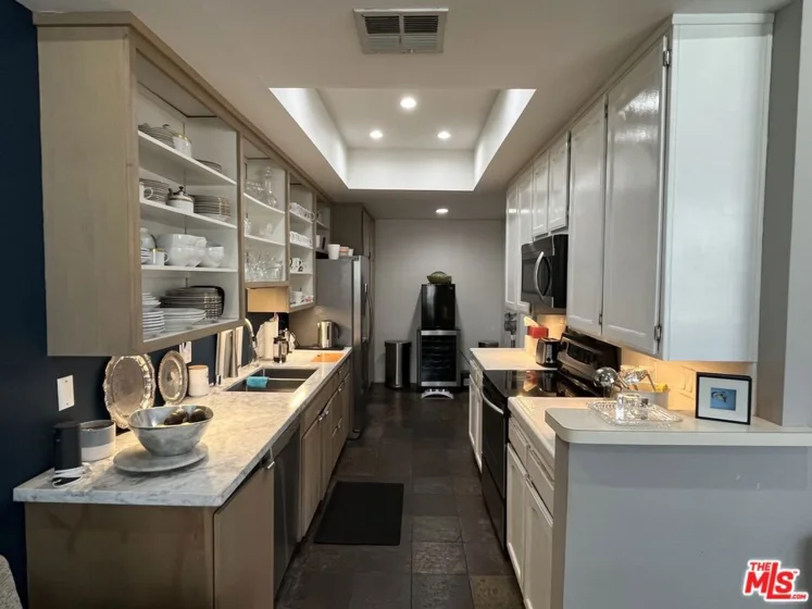 2175 S Beverly Glen Boulevard #201 photo 12