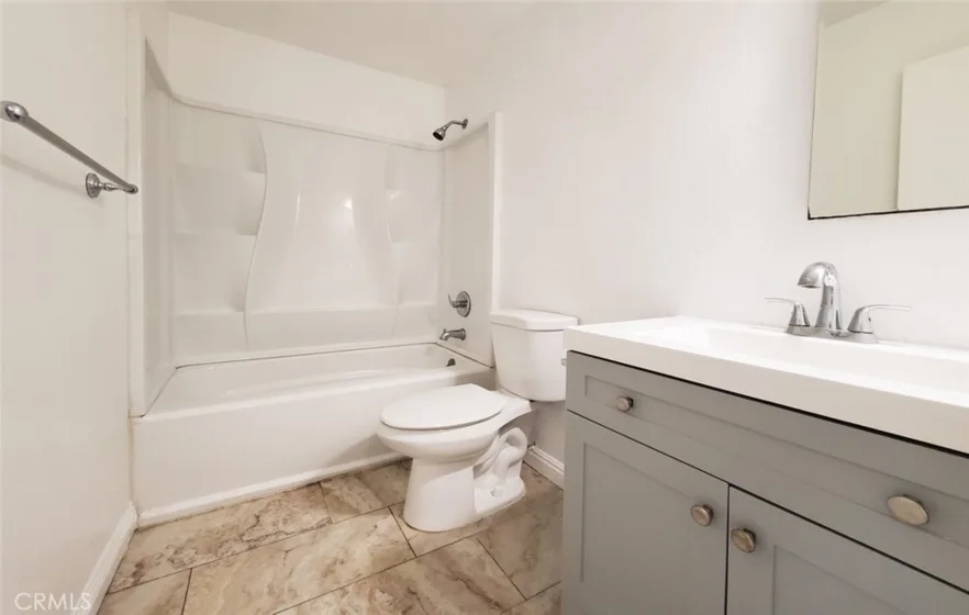 2020 W 23 Street #17 photo 16