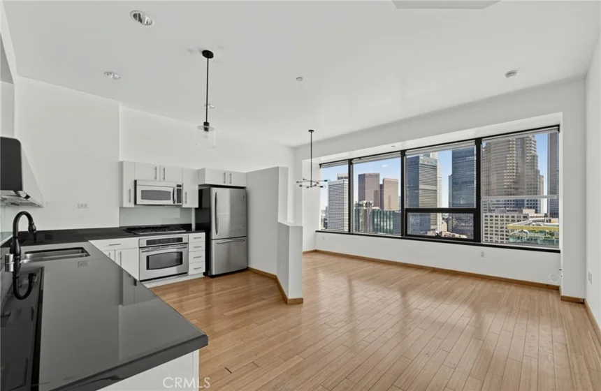 1100 Wilshire Boulevard #2207 photo 9