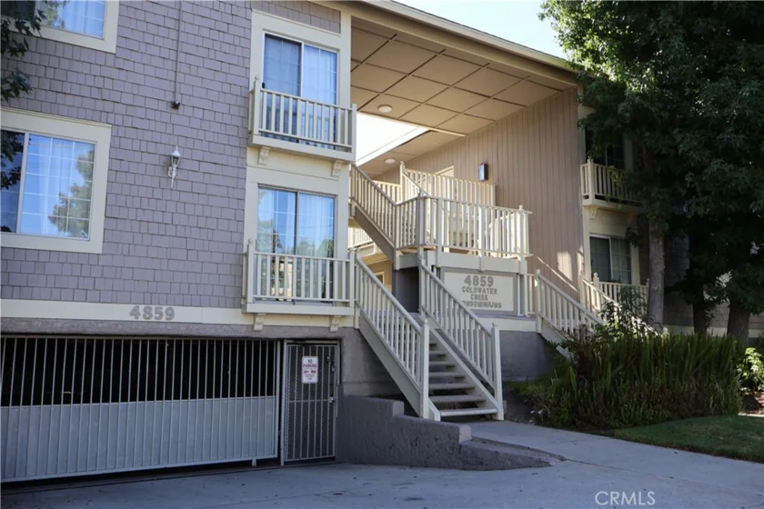 4859 Coldwater Canyon Avenue #14A photo 2
