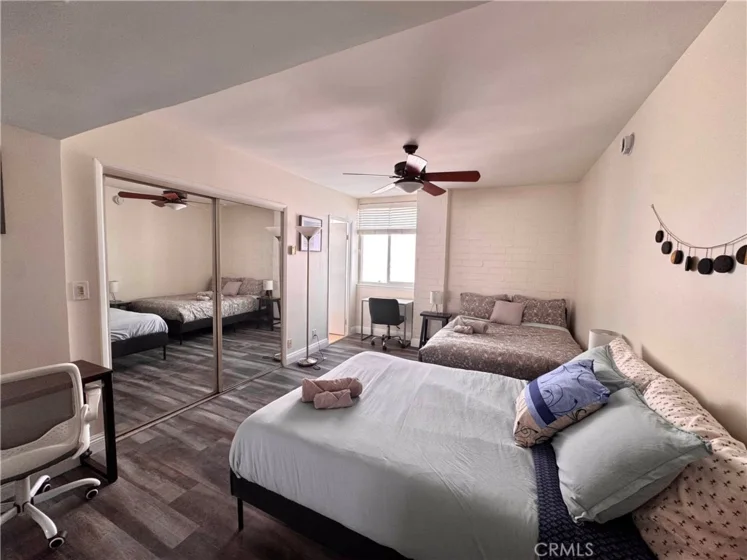 540 Kelton #502 photo 18
