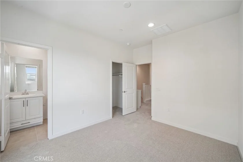 124 Chaparral photo 6