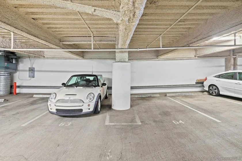 350 W Ash Street #809 photo 32
