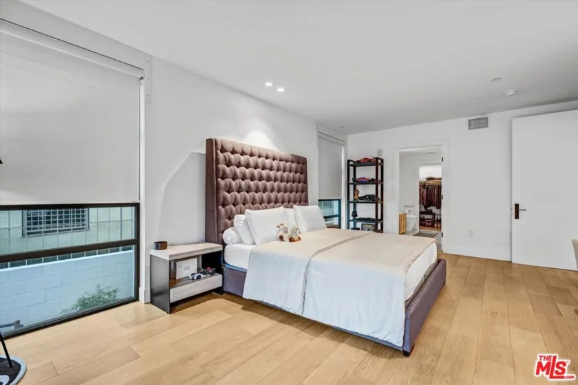 10777 Wilshire Boulevard #209 photo 5