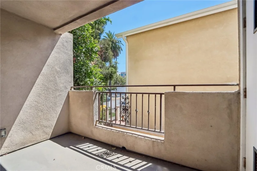 14618 Gilmore Street #16 photo 19