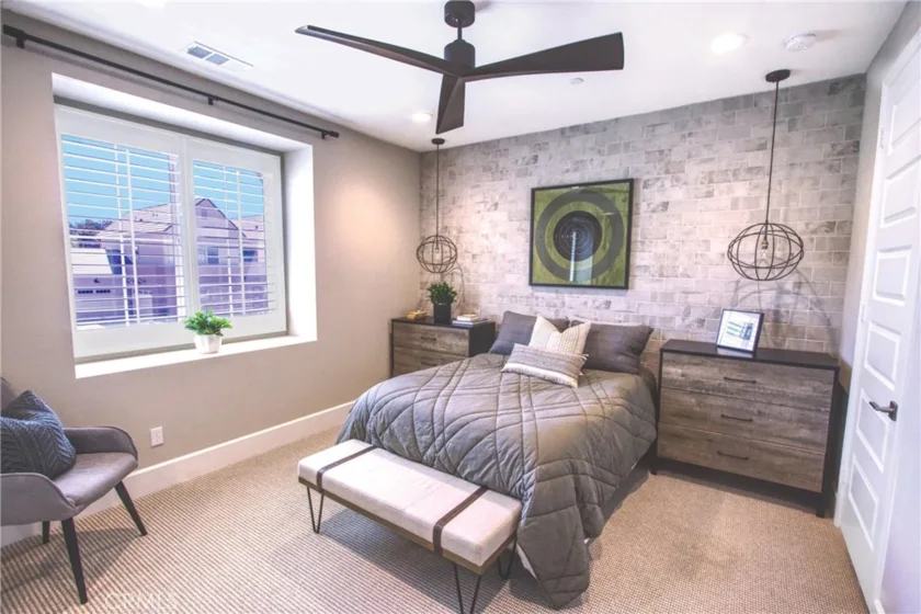 39789 Larkspur photo 14