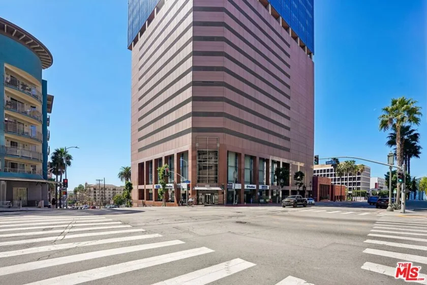 1100 Wilshire Boulevard #2105 photo 23