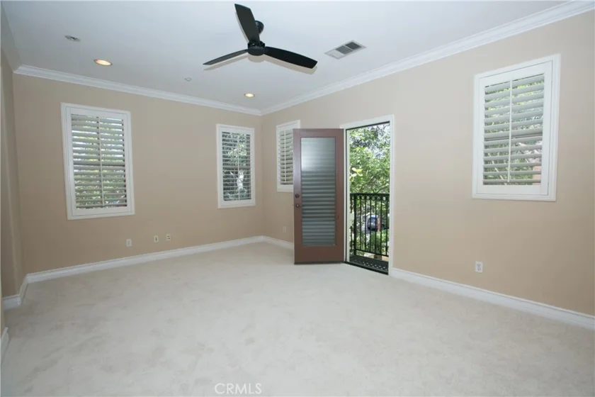129 Chantilly photo 34