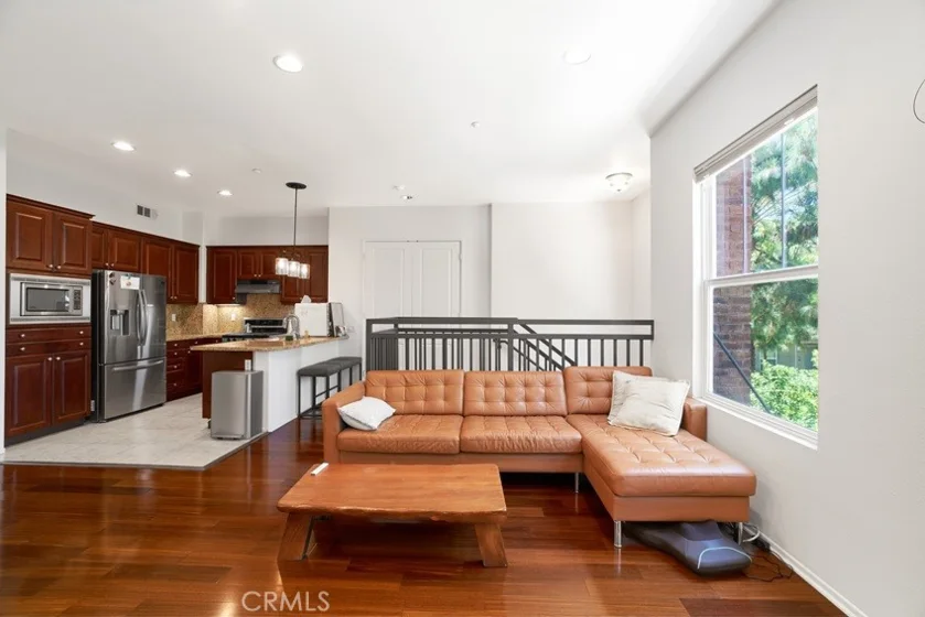 309 Metro Court photo 12