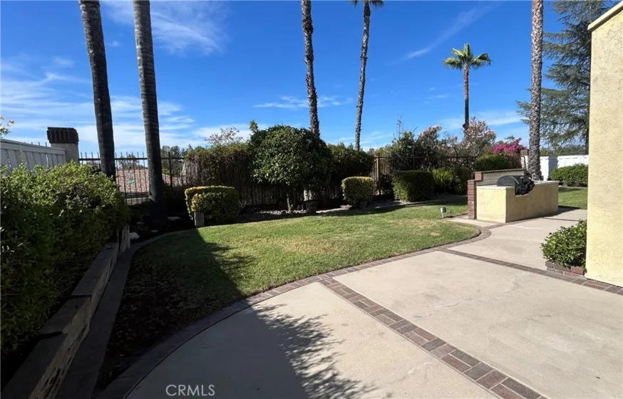 42079 Humber Drive photo 5