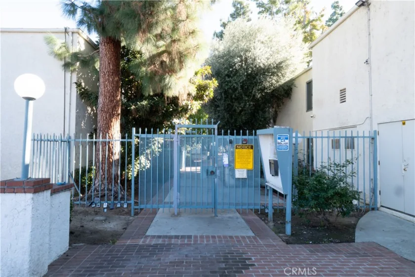5700 Etiwanda Avenue #149 photo 24