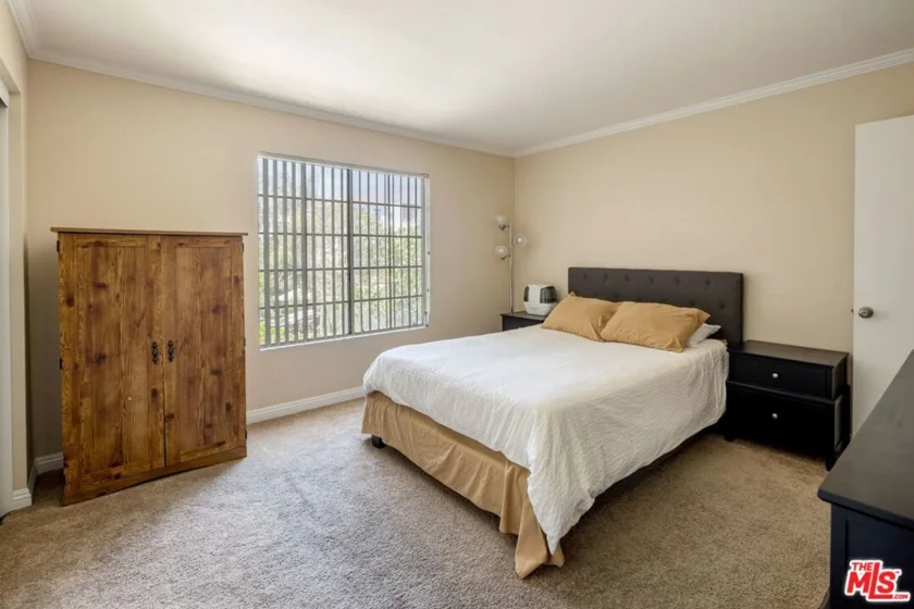 154 N Meridith Avenue #7 photo 10