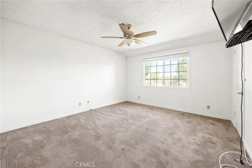 8174 Glengarry Green photo 17