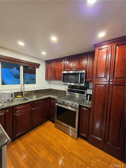 1818 Garvey Avenue #B photo 3
