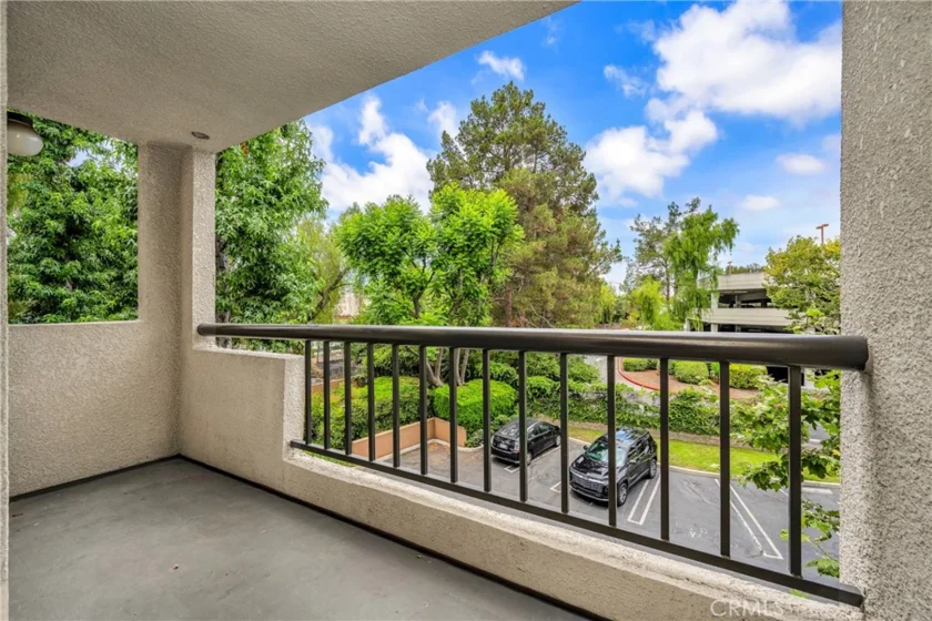 5500 Owensmouth Avenue #228 photo 21
