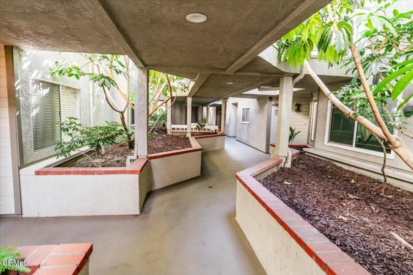 961 E California Boulevard #109 photo 2