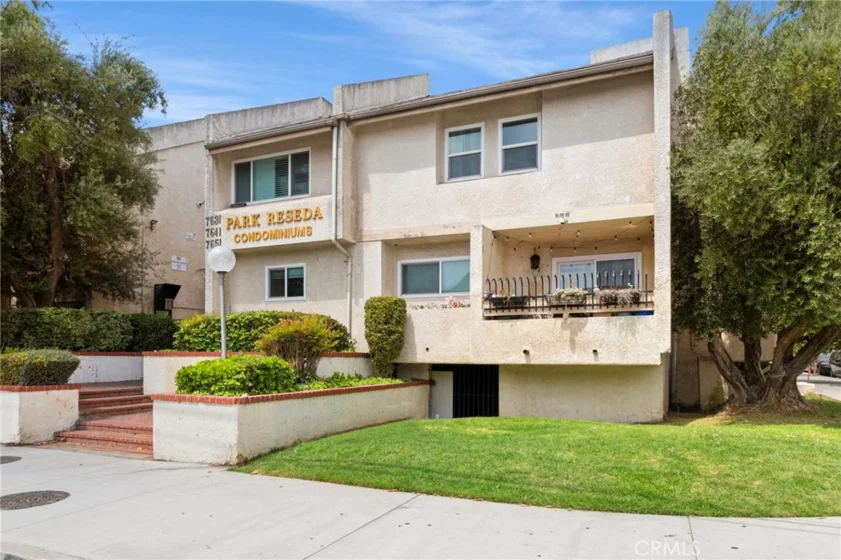 7641 Reseda Boulevard #126 photo 26