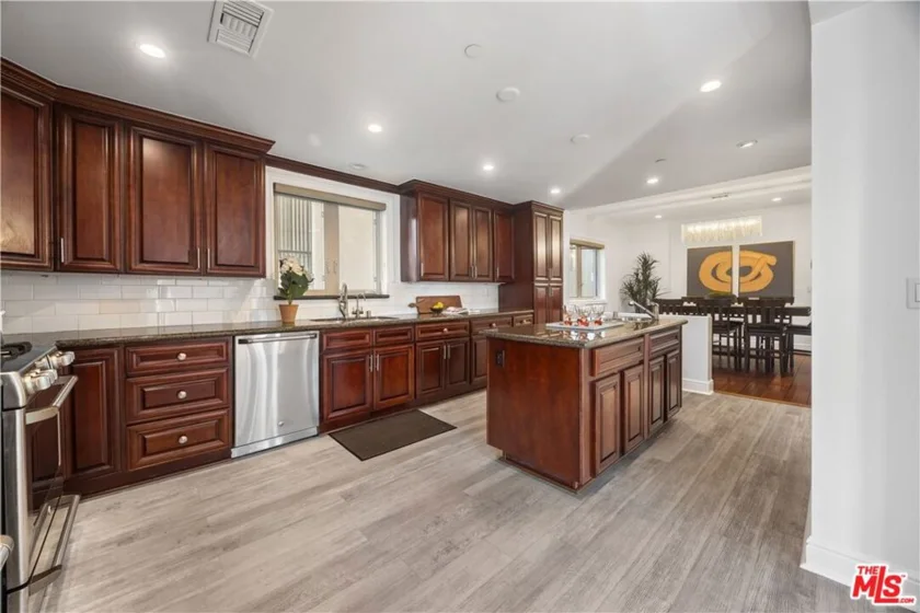 918 S Wooster Street #2 photo 6