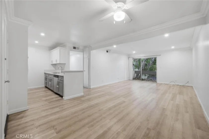 18620 Hatteras Street #206 photo 1