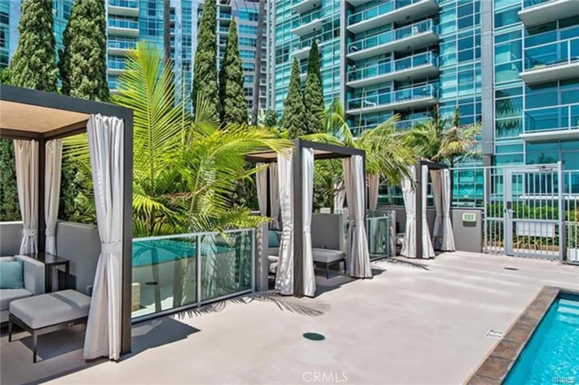 13650 Marina Pointe Drive #1506 photo 29