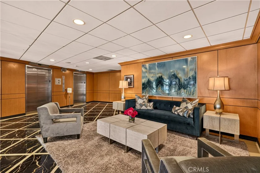 100 S Doheny Drive #1105 photo 32