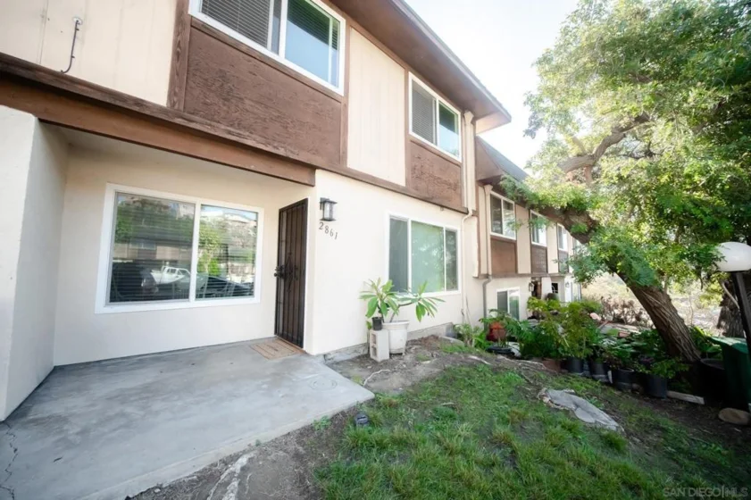 2861 47th Street photo 1