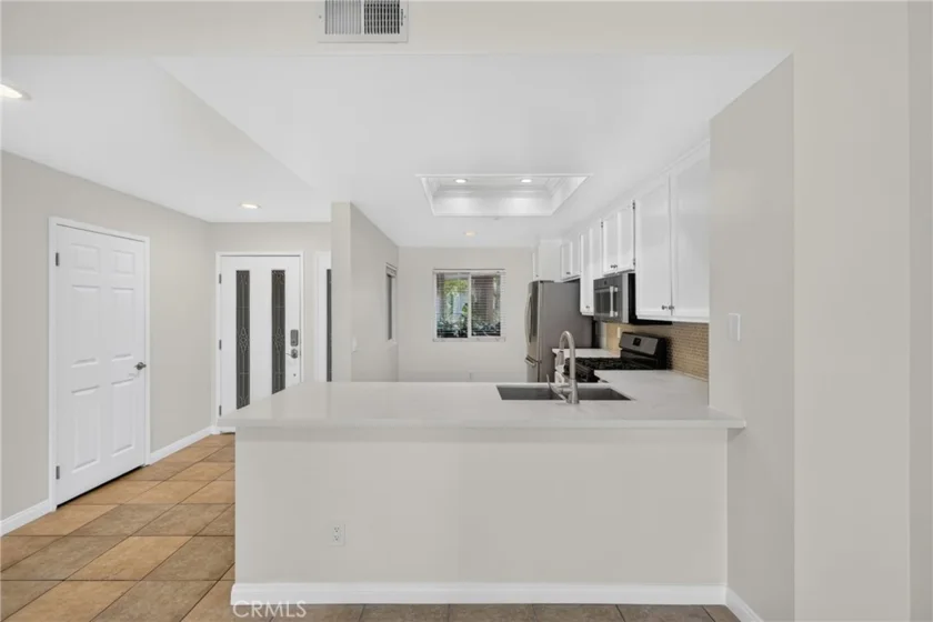 16291 Countess #118 photo 10