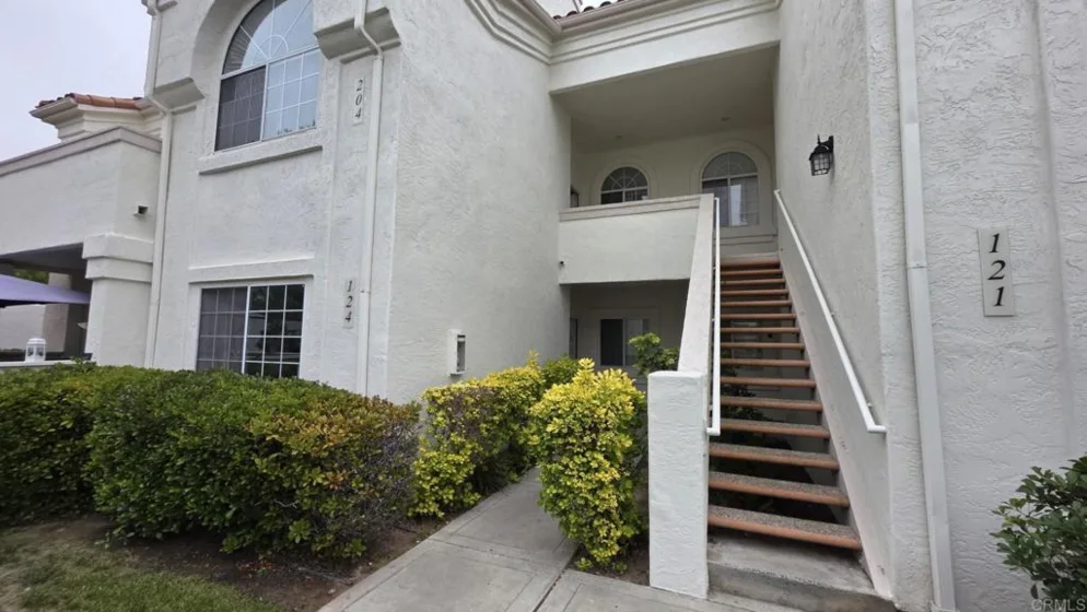 1872 Matin Circle #204 photo 1