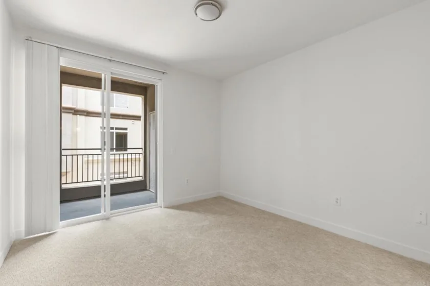 9237 Regents Road #K218 photo 26