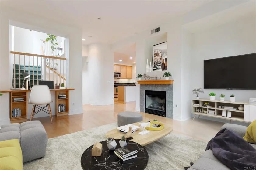 2822 Escala Circle photo 1