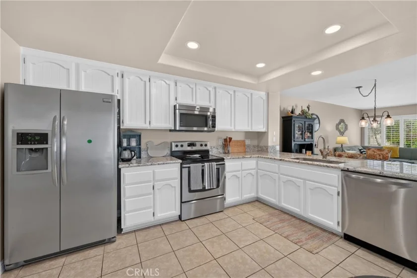 5037 E Almond Avenue #5 photo 18