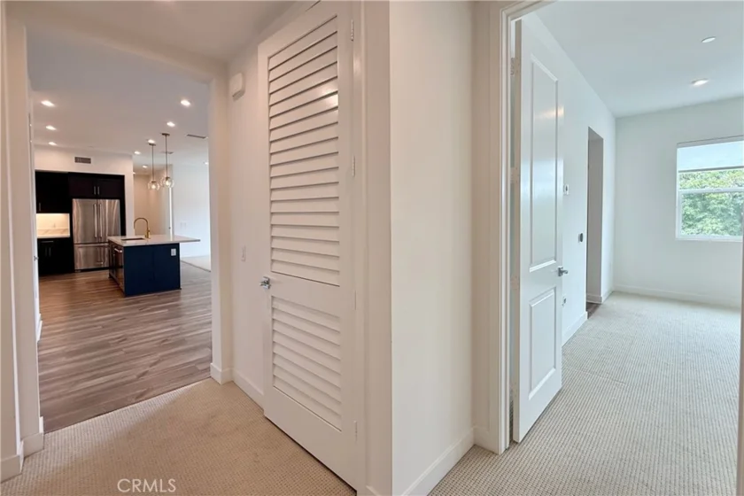 1130 S Urbana photo 22
