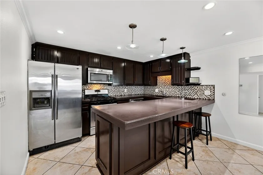 2501 S El Camino Real #204 photo 38